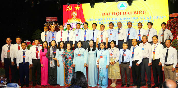 //www.mattrancantho.vn/files/images/%C4%90H%20LH%20c%C3%A1c%20H%E1%BB%99i%20KHKT.jpg