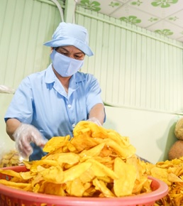 //www.mattrancantho.vn/files/images/Chuyen%20trang%20DDK/tiep%20suc%20doanh%20nghiep%20khoi%20nghiep%20vuot%20kho.jpg
