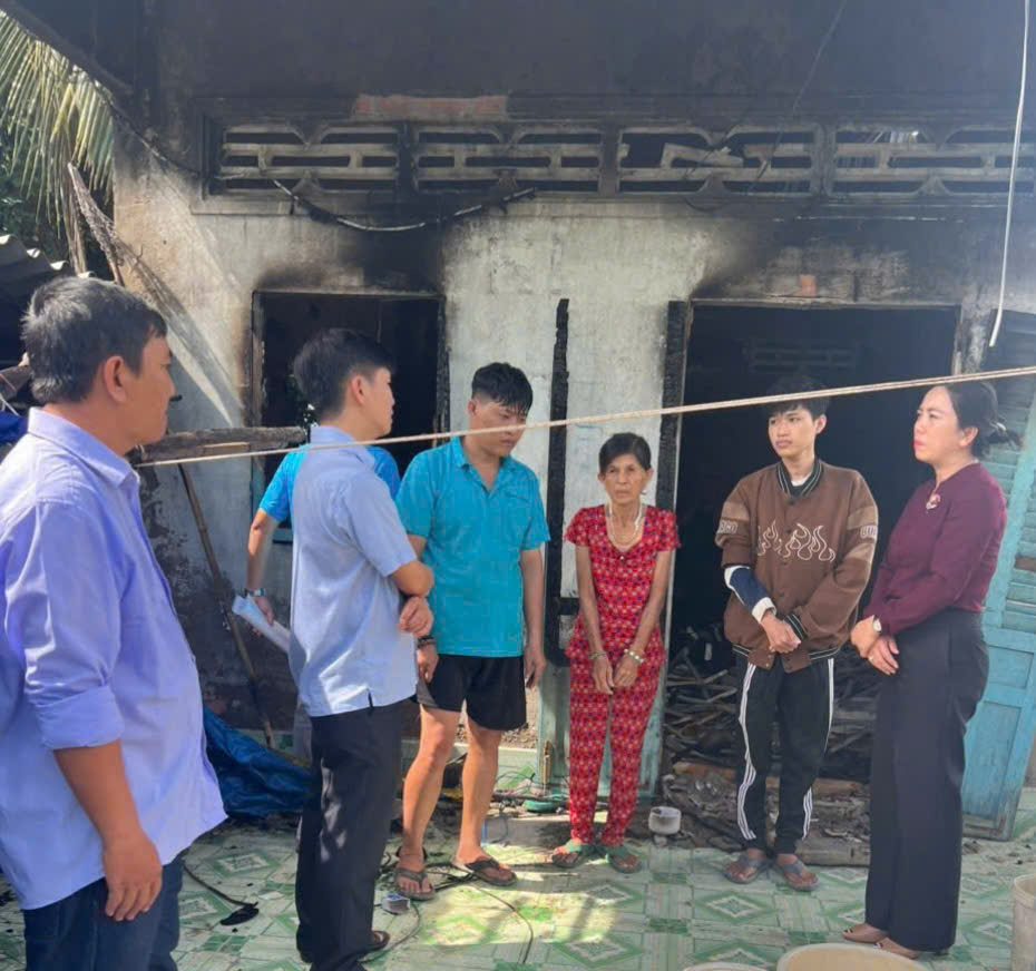 //www.mattrancantho.vn/files/images/Di%E1%BB%85m%20h%E1%BB%97%20tr%E1%BB%A3%20h%E1%BB%8Fa%20ho%E1%BA%A1n%20x%C3%A3%20Gia%20Hoa(1).jpg